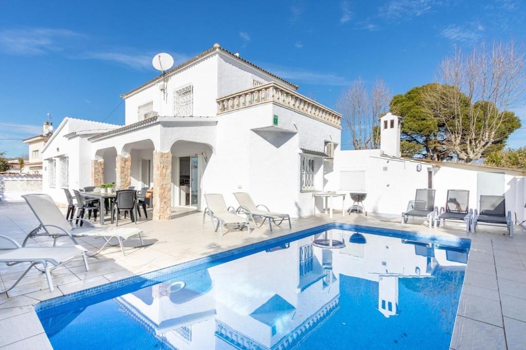 Empurialola - Casa Todo Confort, Con Piscina, Cerca De La Playa Y Centro - 131 Empuriabrava Luaran gambar